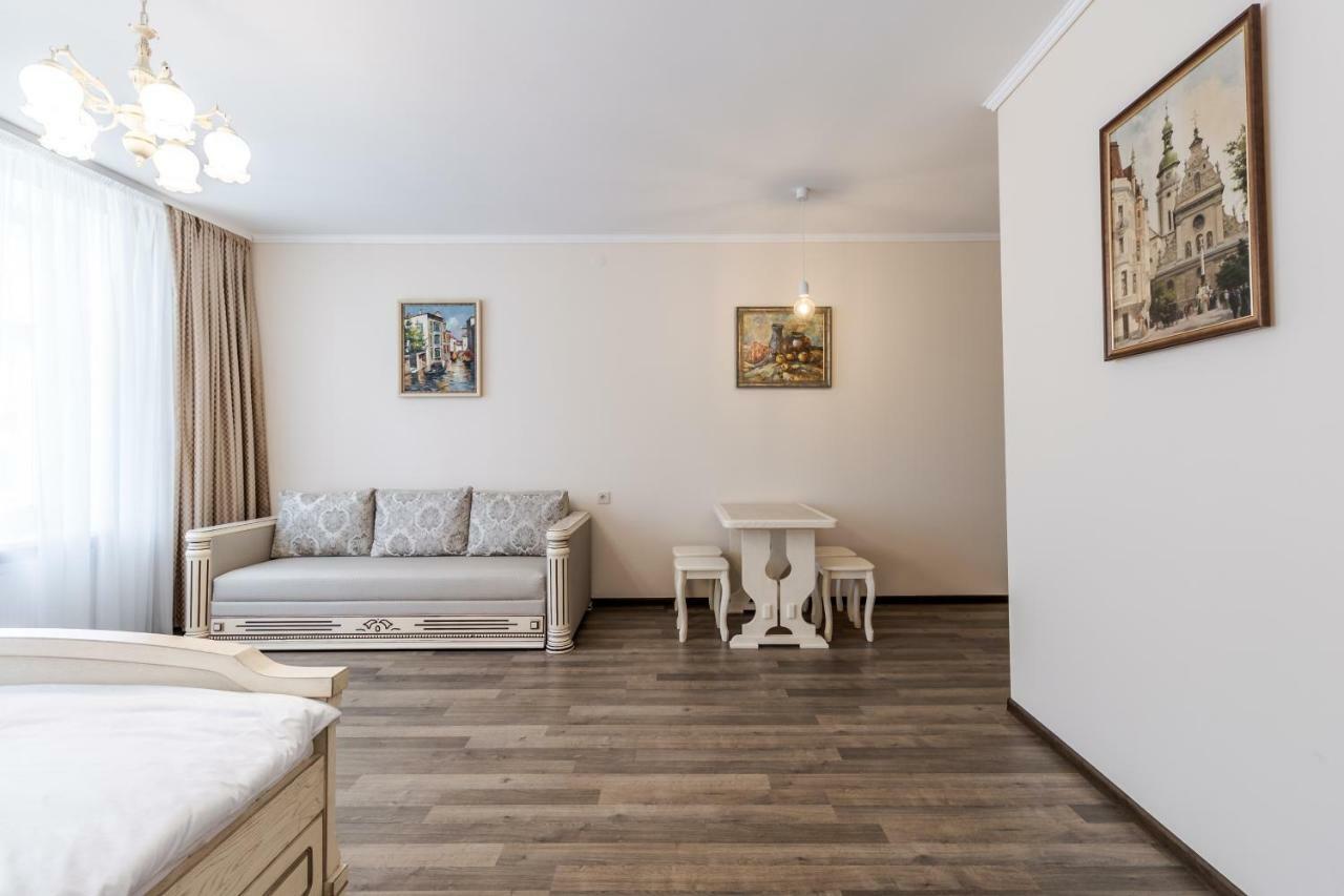 Opera House Apartment 3 利沃夫 外观 照片