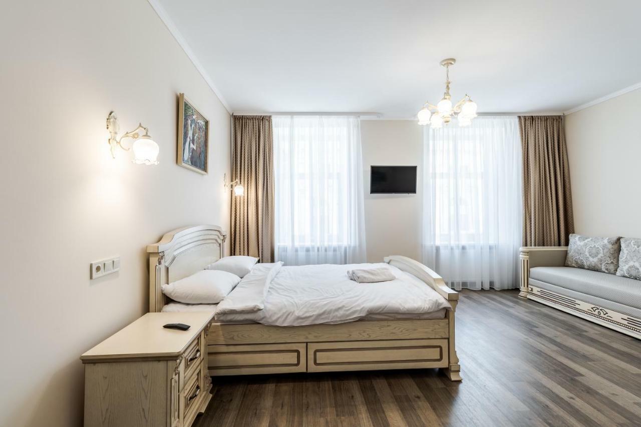 Opera House Apartment 3 利沃夫 外观 照片