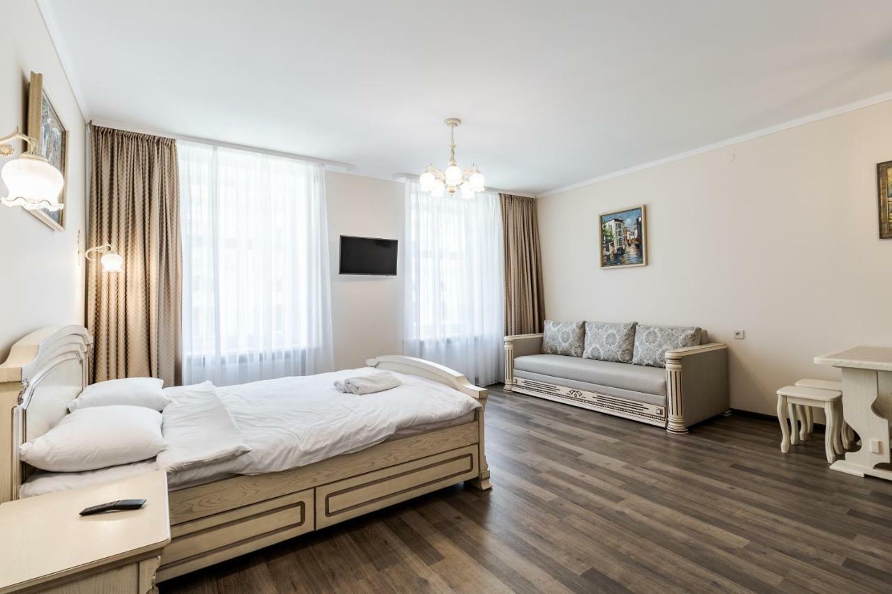 Opera House Apartment 3 利沃夫 外观 照片